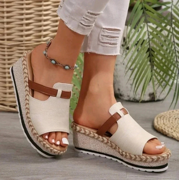 Summer New One-Piece Open-Toe Fashionable Women Wedge Heel Thick-Soled Slippers - Picture 1 of 8